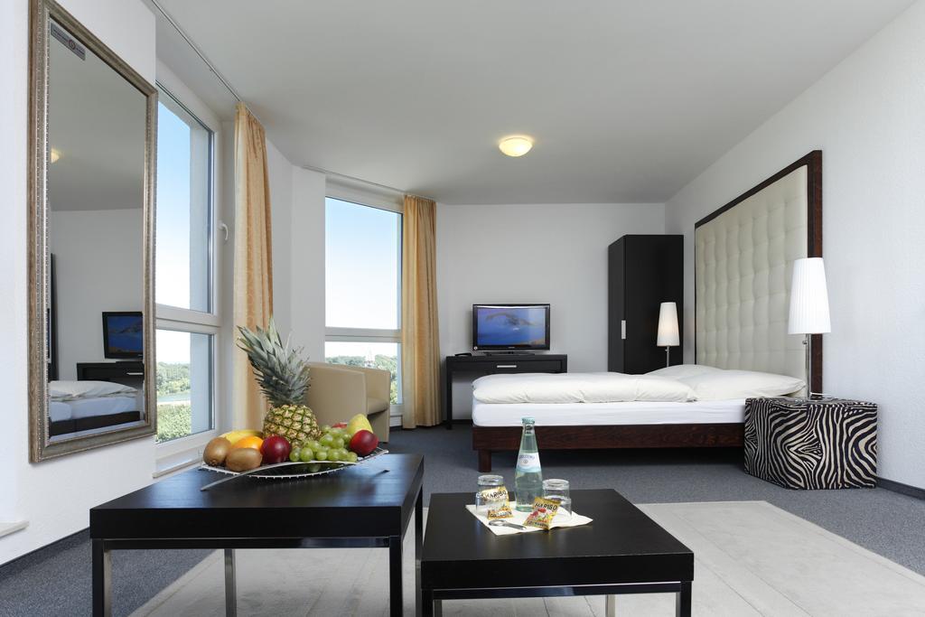 Mysky Hotel Pulheim Room photo